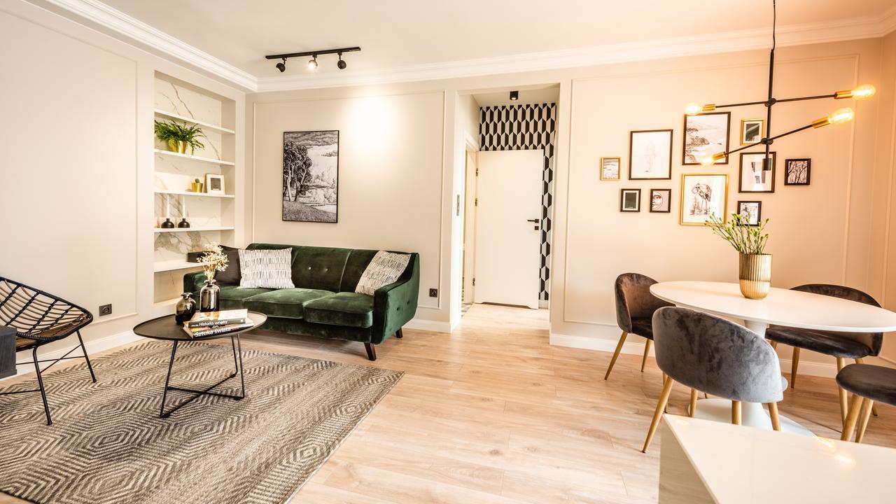 Apartament A11 & Dermique Kraków